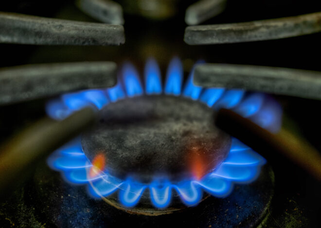 Restaurant workers face hidden dangers from gas stoves, including pollution and extreme heat