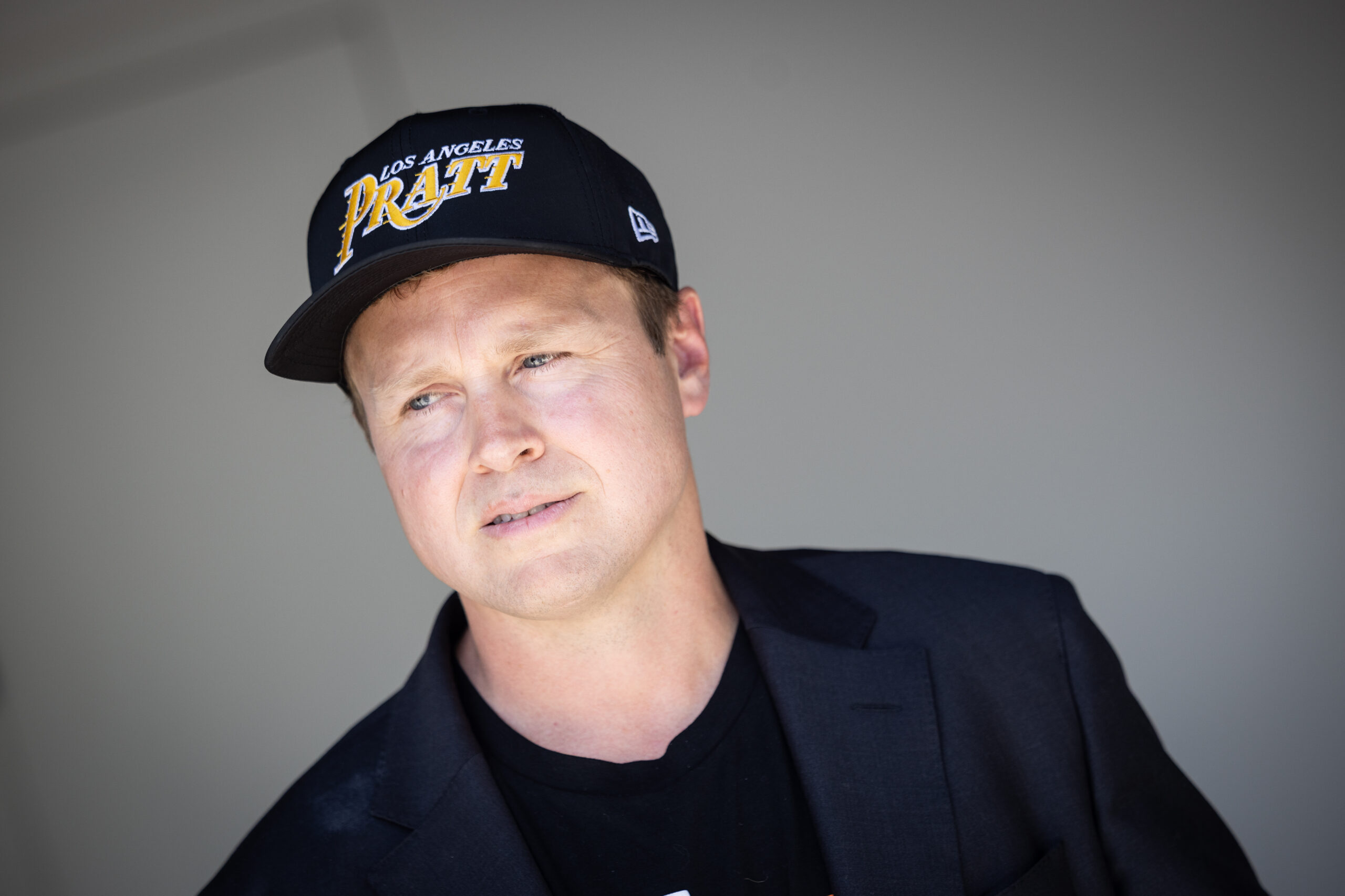 Mayoral hopeful Spencer Pratt heads to the Valley, wooing voters in his rival’s district