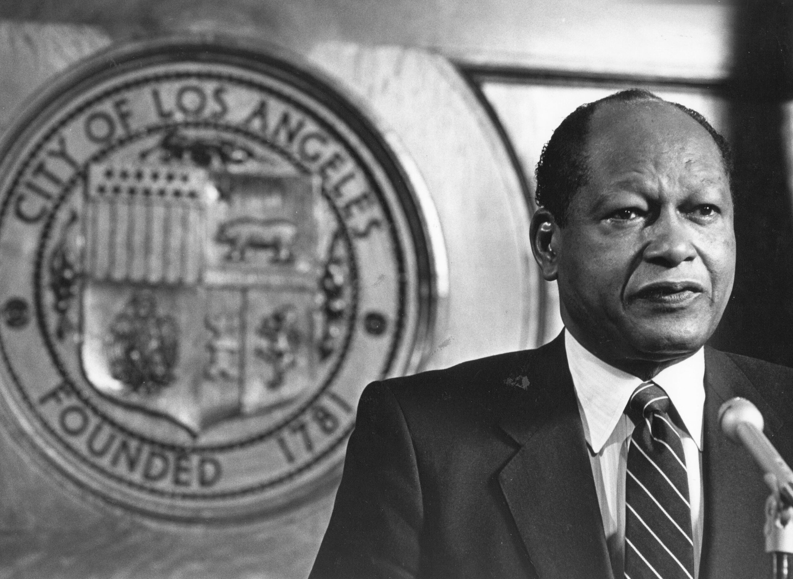 L.A. politics fractures amid dissatisfaction, frayed alliances, generational conflict