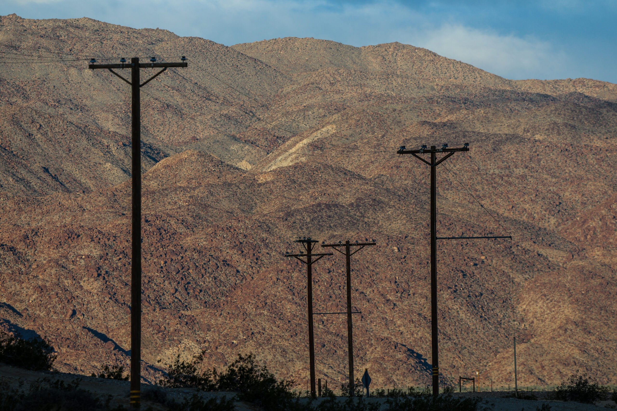 Should a high-voltage power line run through California’s largest state park? Critics are furious