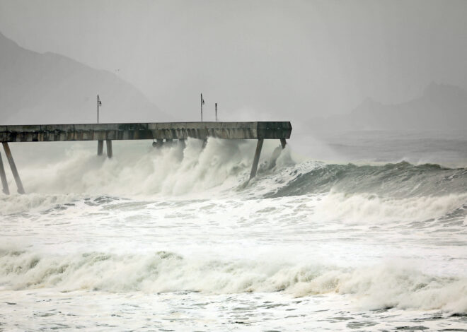 Pacifica pier cracks; another coastal casualty as seas continue to rise
