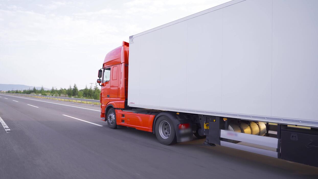 Cross-Country Relocation: The Ultimate Guide to Organizing a Long-Distance Move