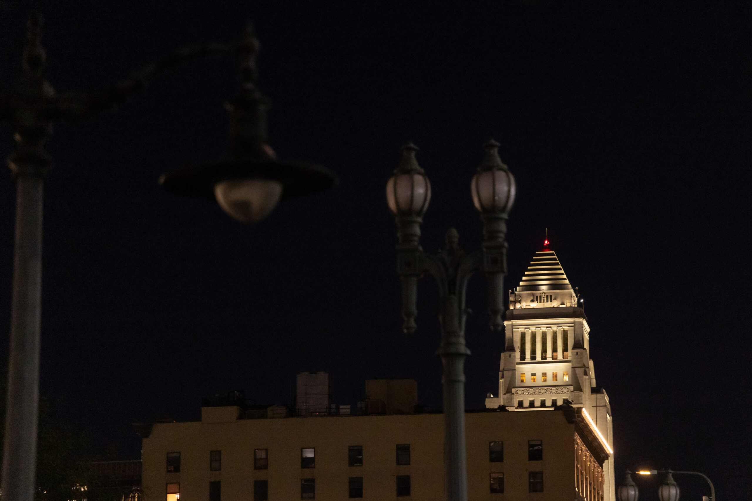 $80 million increase in streetlight funding is rejected by L.A. property owners