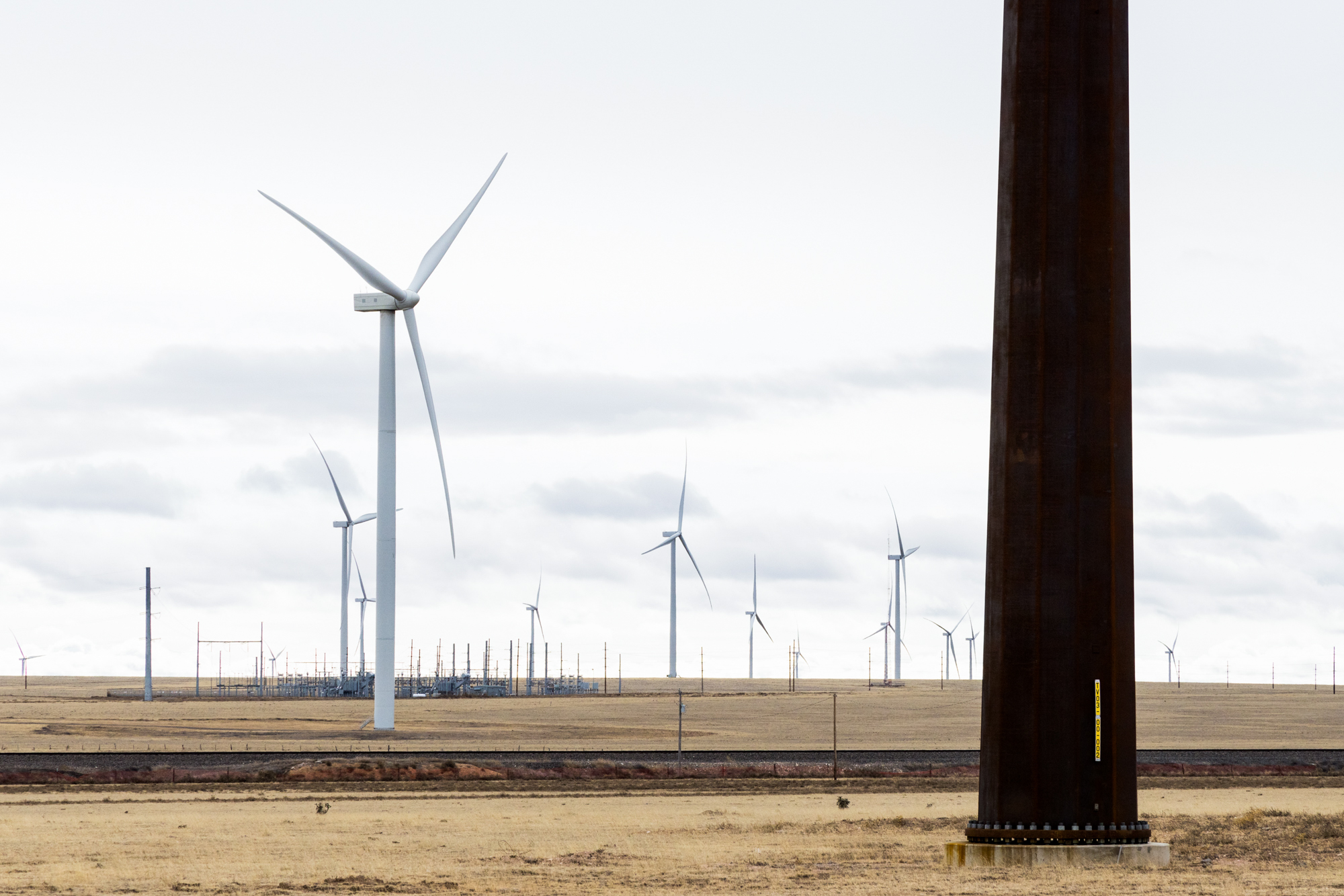 After nearly two decades, this massive New Mexico wind project is now powering California