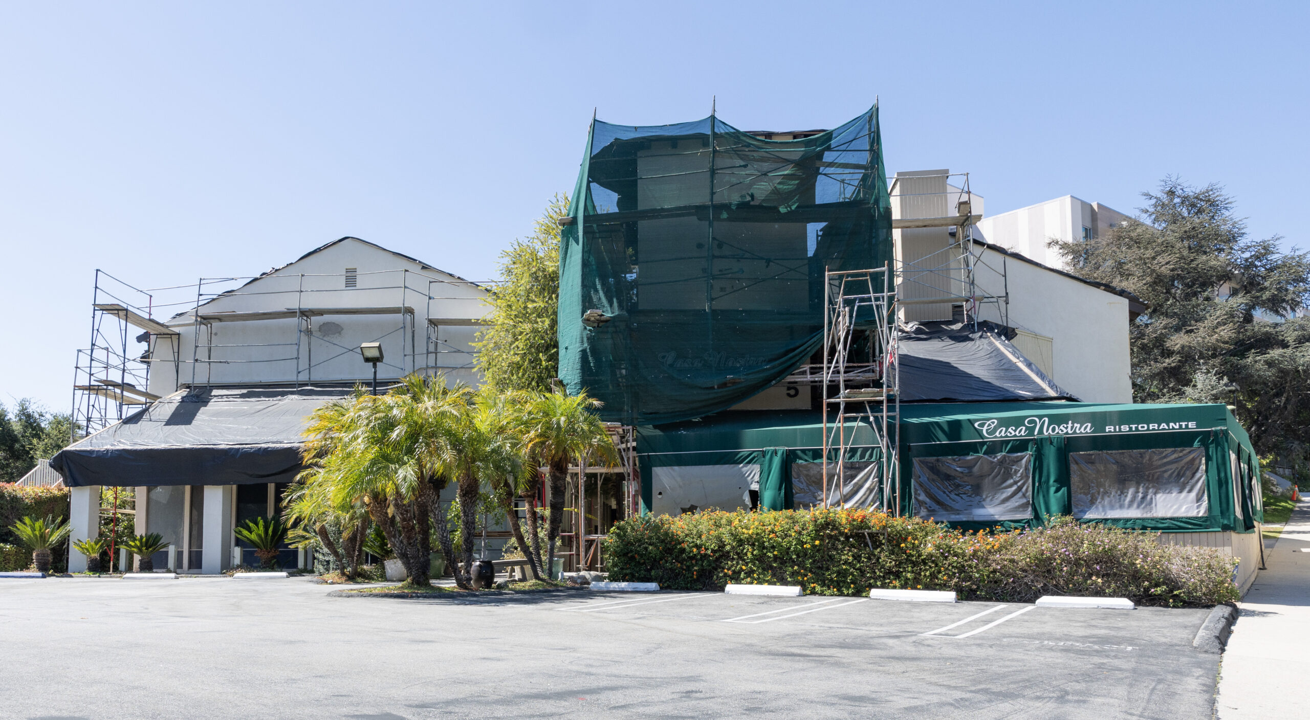 Spencer Pratt decries ‘very suspicious fire’ at his crystal company office in Pacific Palisades