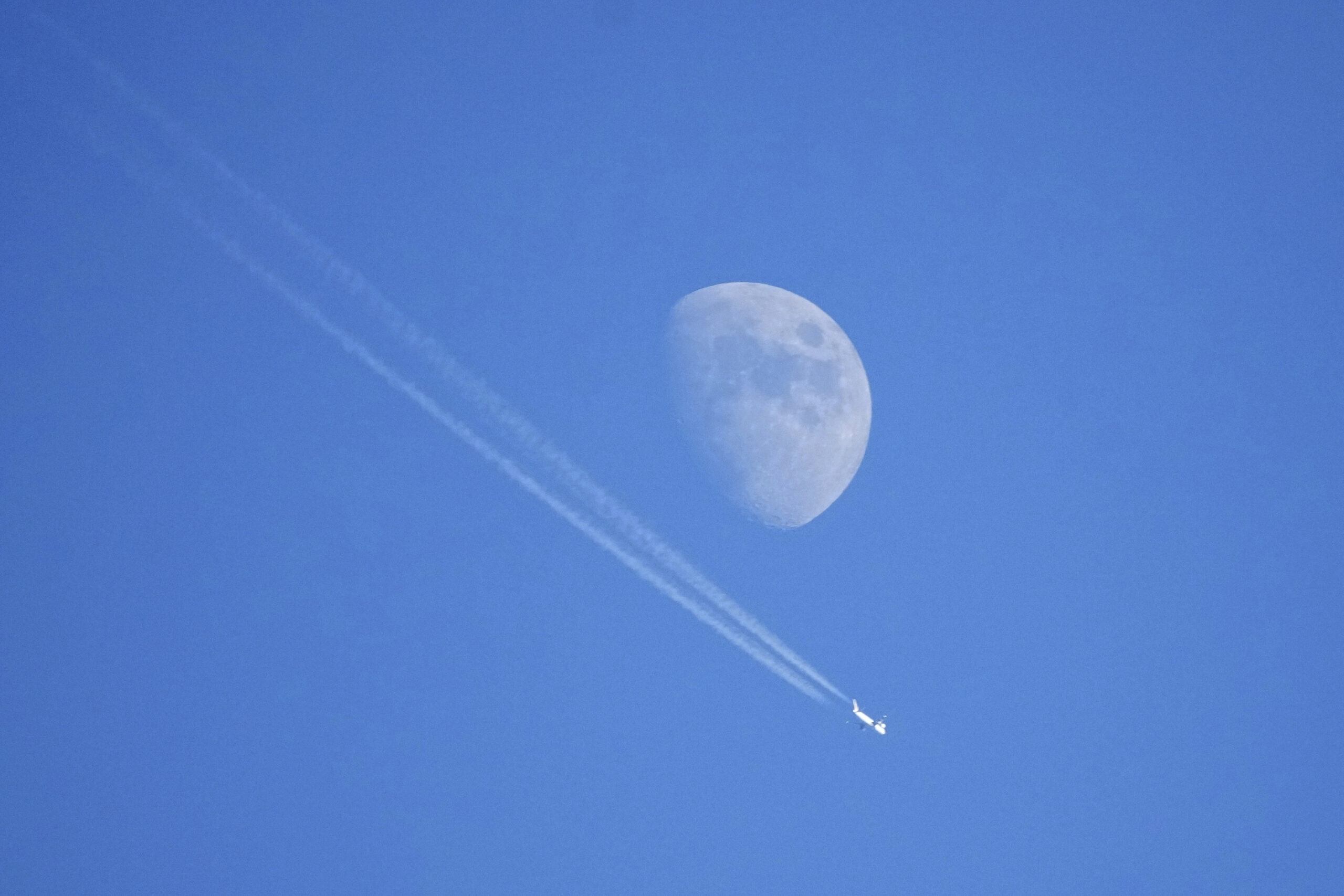 The UK and Google are testing changes to flight paths to tackle aviation’s climate impact
