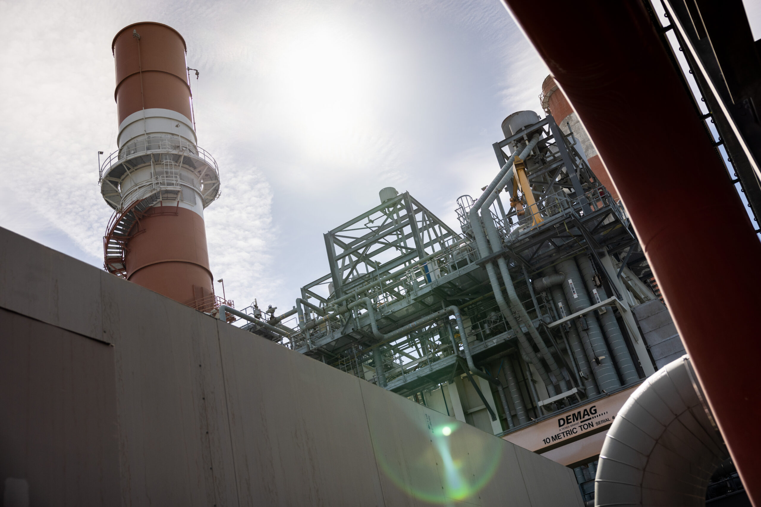 L.A. says it will clean up its biggest gas power plant. Environmentalists aren’t buying it